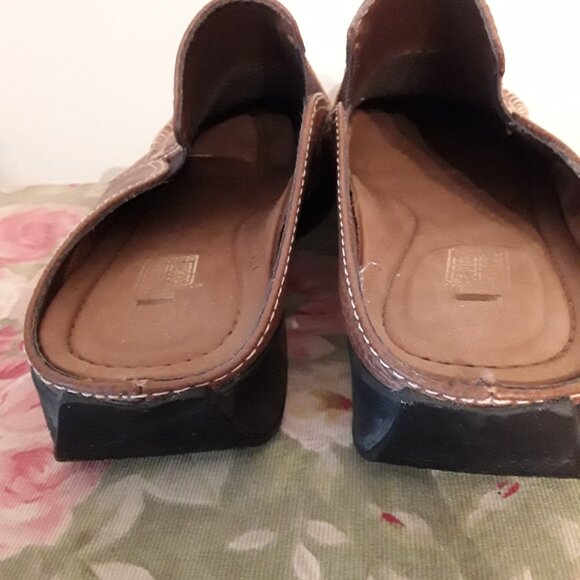 Faded Glory Leather Clogs -  Size 7 1/2 -UNISEX - Picture 3 of 7